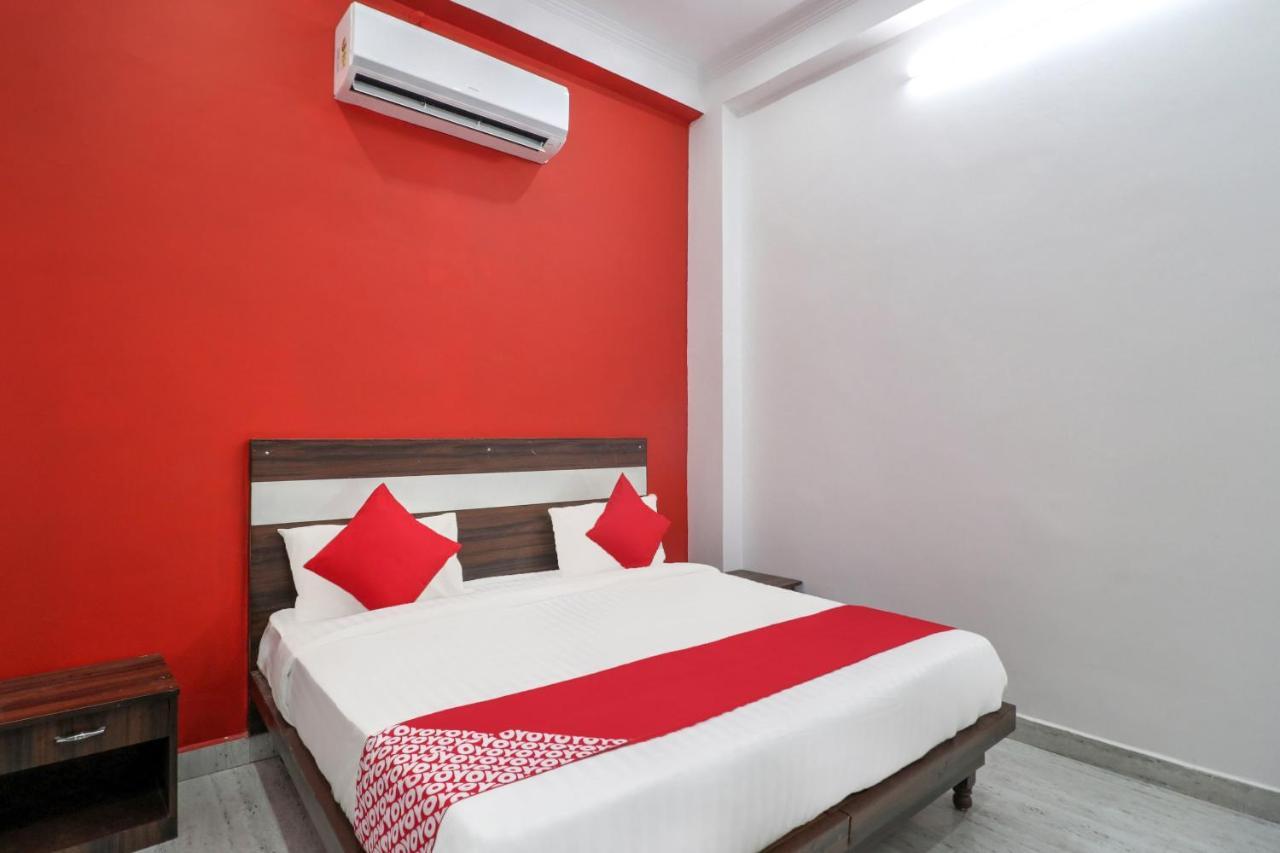 Garhi Harsaru Hotel O 71370 White House מראה חיצוני תמונה